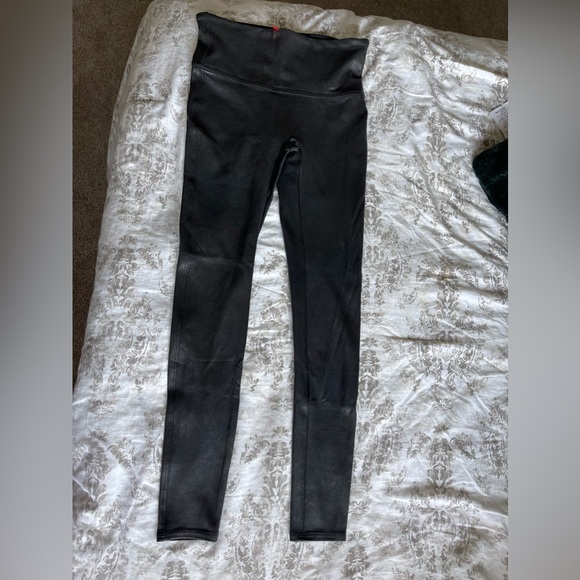 SPANX - Faux Leather Leggings - Picture 4 of 6
